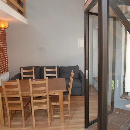 Bastowka 2 Апартаменты *